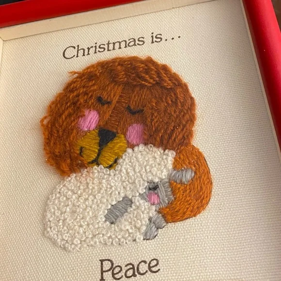 Vintage framed crewel wall hanging art piece “Christmas is peace” red frame - Picture 6 of 7